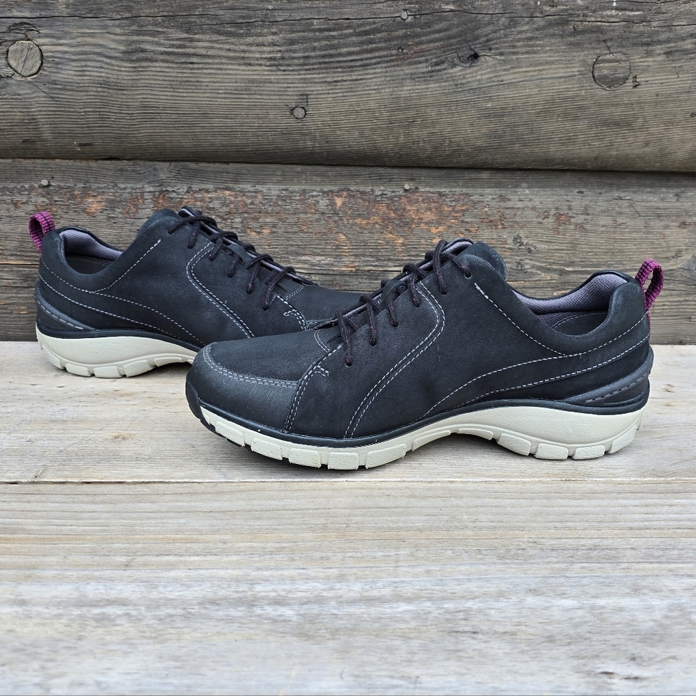 Clarks Wavewalk Sporty Waterproof, Nubuck Leather, Comfort Walking Sneaker 8W - Picture 5 of 16